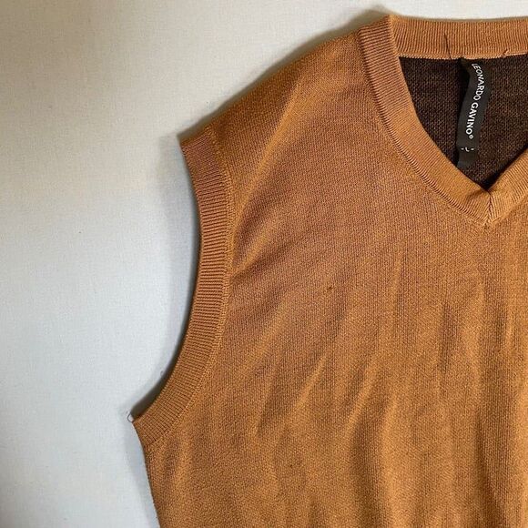 Leonardo Gavino Size Large Brown Sweater - Stylish and Comfortable - Picture 2 of 5